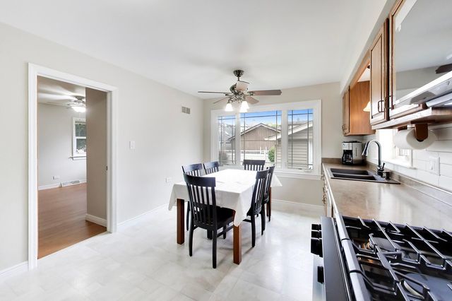 5022 N Busse Avenue, Chicago, IL 60656