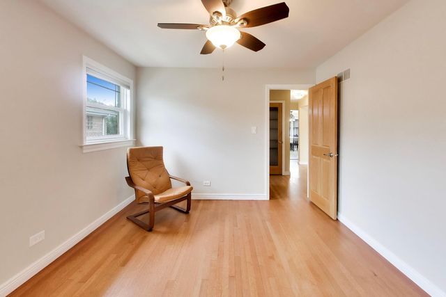 5022 N Busse Avenue, Chicago, IL 60656
