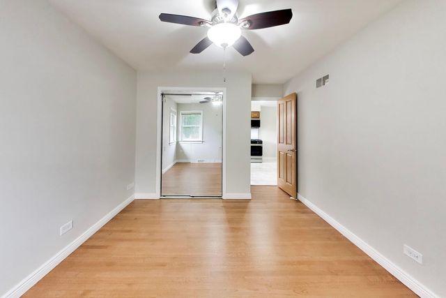 5022 N Busse Avenue, Chicago, IL 60656