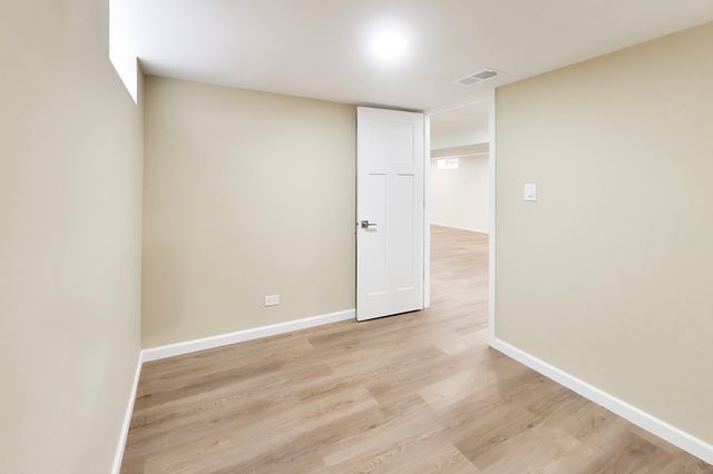 5022 N Busse Avenue, Chicago, IL 60656