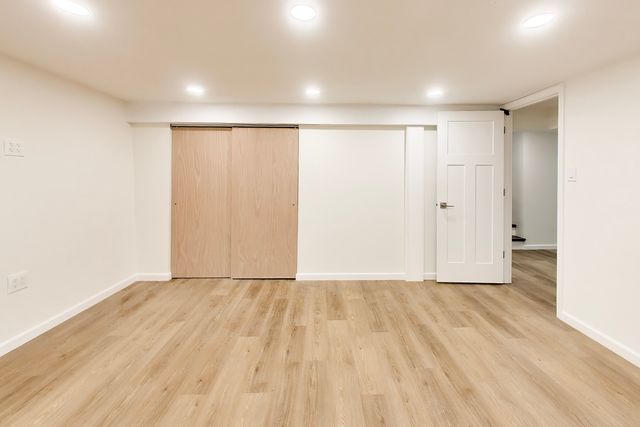 5022 N Busse Avenue, Chicago, IL 60656