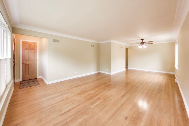 5022 N Busse Avenue, Chicago, IL 60656