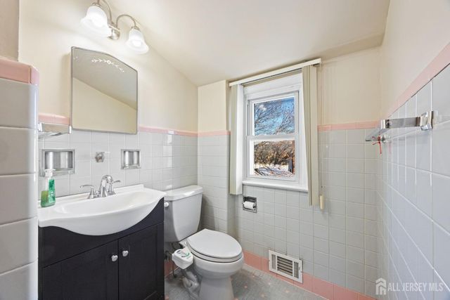 298 Newark Avenue, Union Twp, NJ 07083