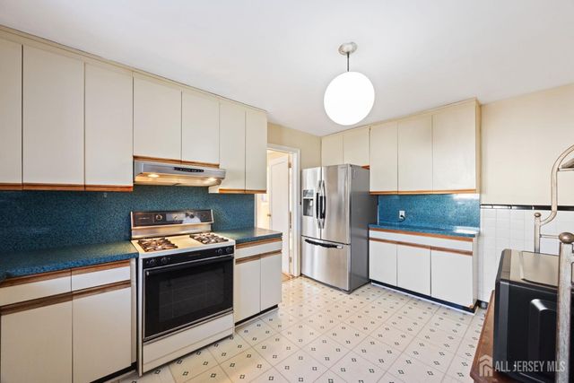 298 Newark Avenue, Union Twp, NJ 07083