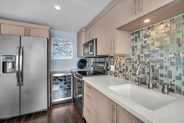 2801 NE 183rd Street 1417w, Aventura, FL 33160