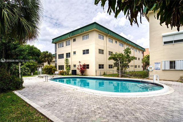 1450 Atlantic Shores Blvd 109, Hallandale Beach, FL 33009