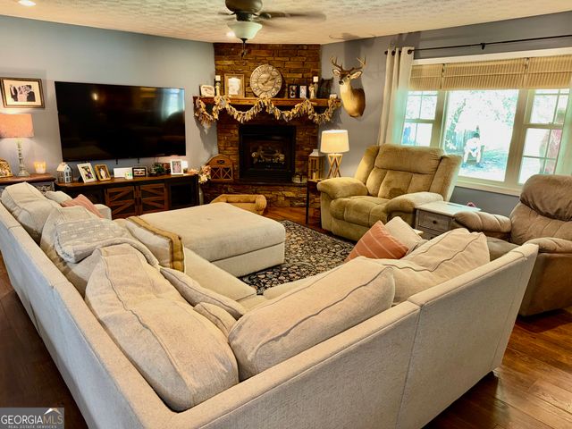 3553 Parhamtown Road, Bowman, GA 30624