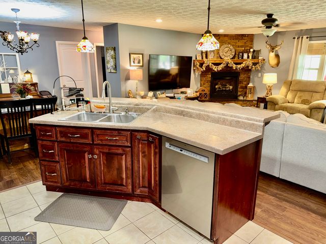 3553 Parhamtown Road, Bowman, GA 30624