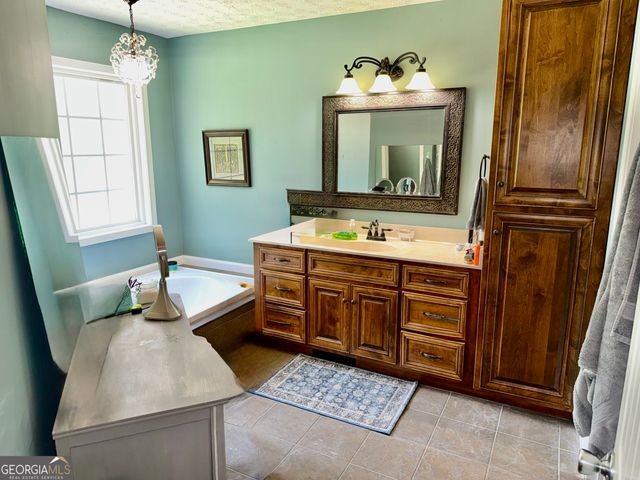 3553 Parhamtown Road, Bowman, GA 30624