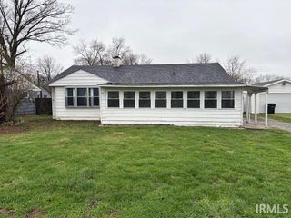 2025 S Lazy Creek Drive, Muncie, IN 47302