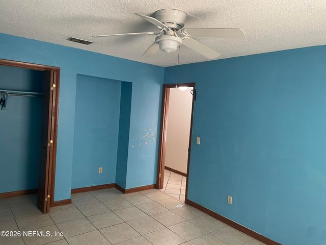 1847 OAK WATER Drive, Jacksonville, FL 32225