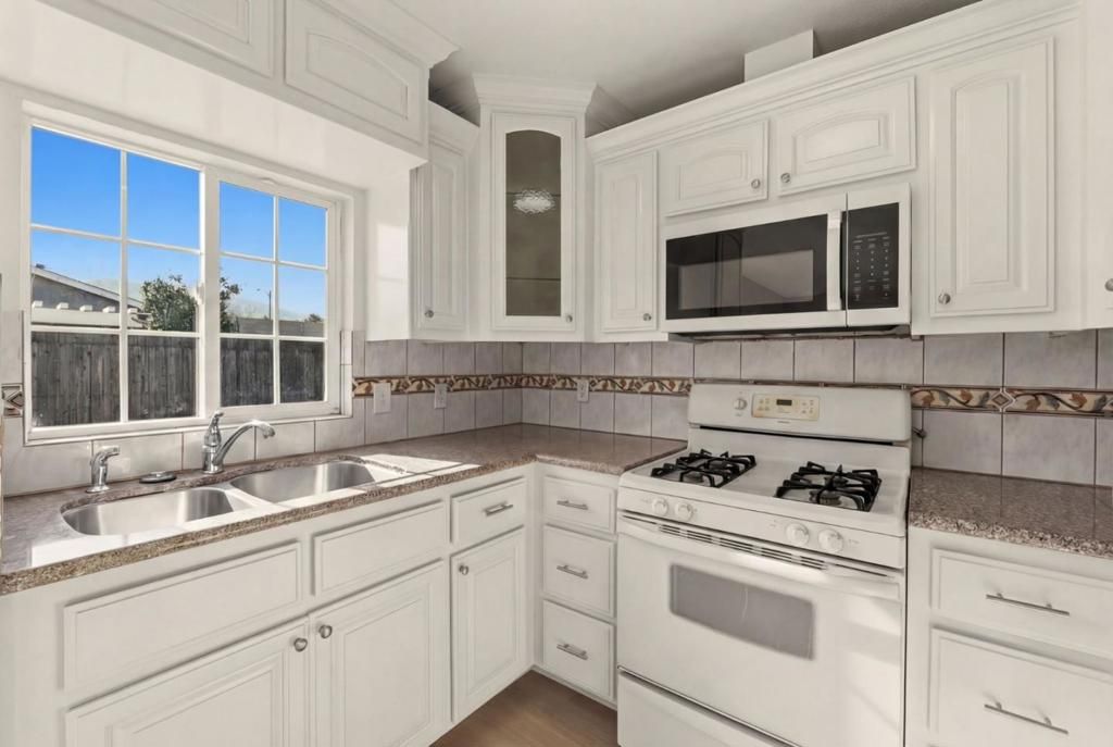 Image 10 of property listing at 6761 Muscat Drive, San Jose, CA 95119