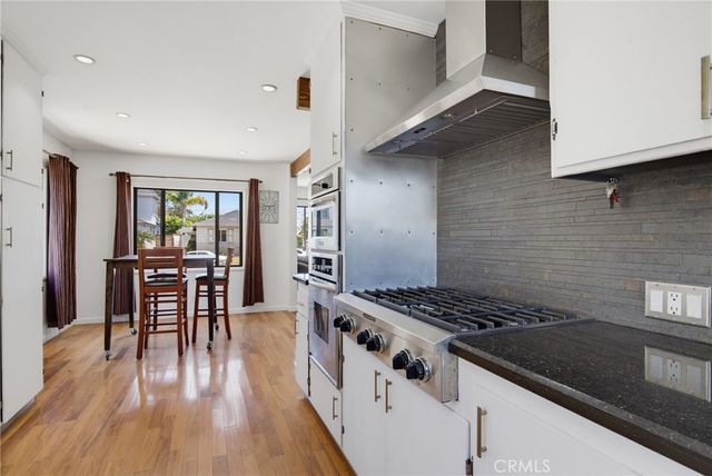 7871 Toland Avenue, Los Angeles, CA 90045