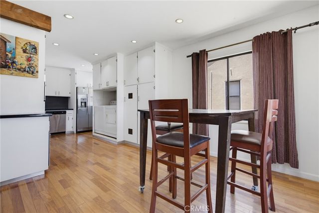 7871 Toland Avenue, Los Angeles, CA 90045