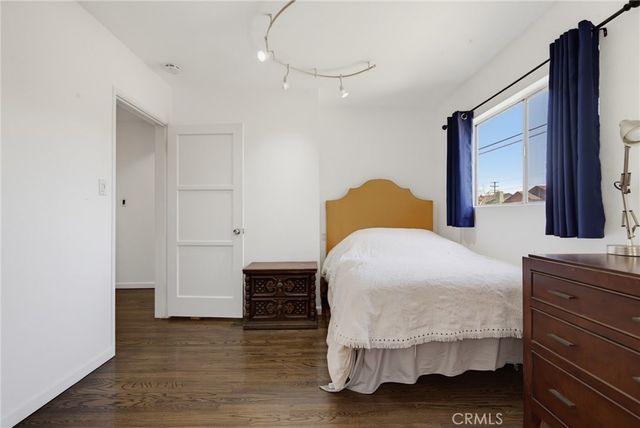 7871 Toland Avenue, Los Angeles, CA 90045