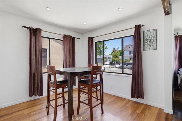 7871 Toland Avenue, Los Angeles, CA 90045