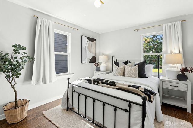 3919 Midvale Avenue N, Seattle, WA 98103