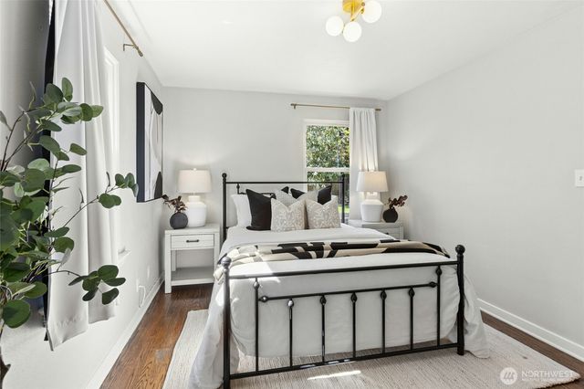 3919 Midvale Avenue N, Seattle, WA 98103