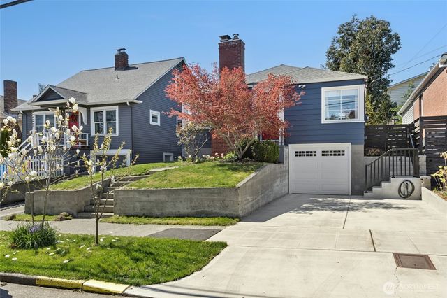 3919 Midvale Avenue N, Seattle, WA 98103