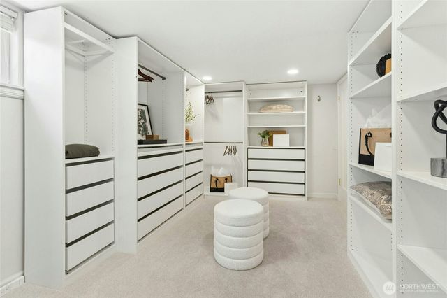 3919 Midvale Avenue N, Seattle, WA 98103