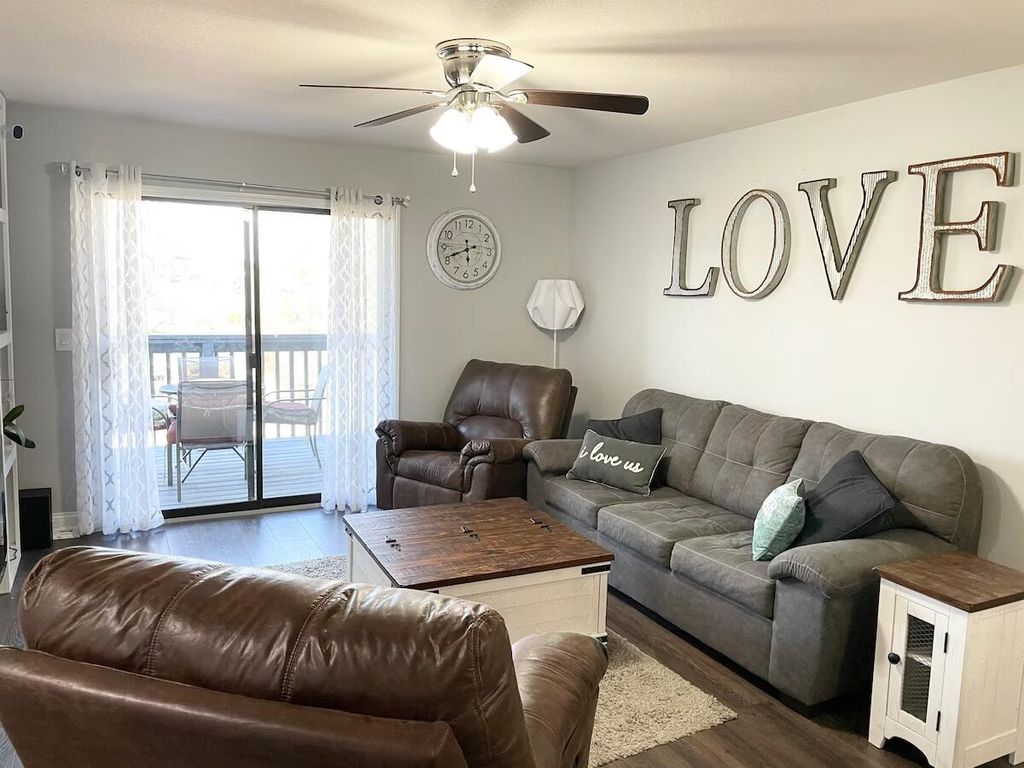 186 Bunker Ridge Drive 10, Branson, MO 65616