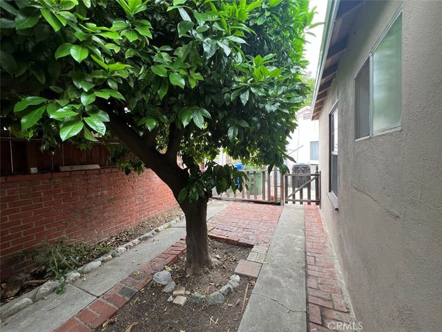 6718 Comet, Los Angeles, CA 90042
