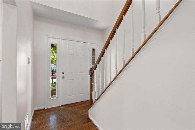 46509 HOLLYMEAD PL, Sterling, VA 20165