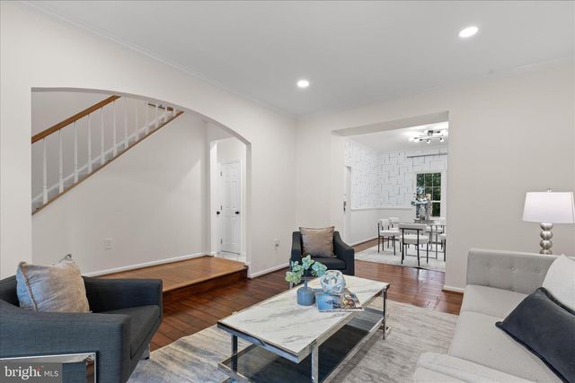 46509 HOLLYMEAD PL, Sterling, VA 20165