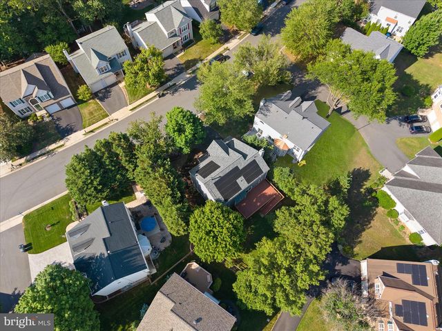 46509 HOLLYMEAD PL, Sterling, VA 20165