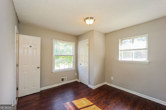 3840 Benchmark Drive, College Park, GA 30349