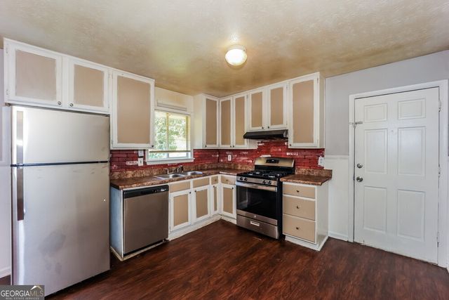 3840 Benchmark Drive, College Park, GA 30349