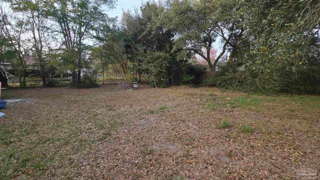 210 Marietta Ave, Pensacola, FL 32507