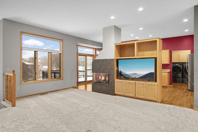 20886 Jenkins Way, Lakeville, MN 55044