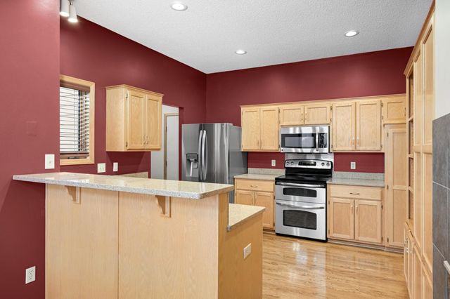 20886 Jenkins Way, Lakeville, MN 55044