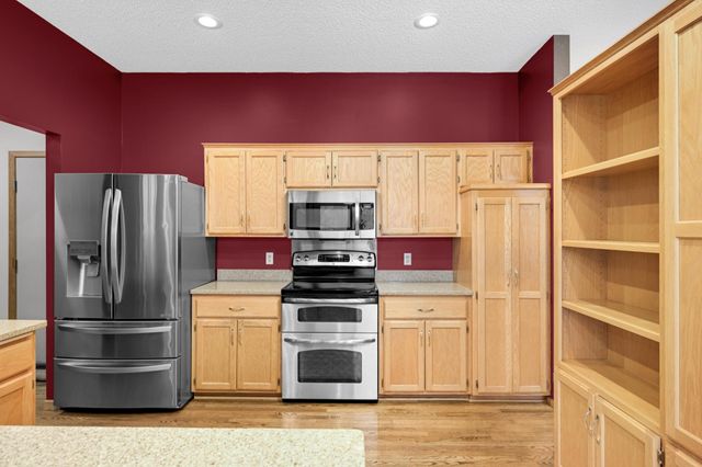 20886 Jenkins Way, Lakeville, MN 55044