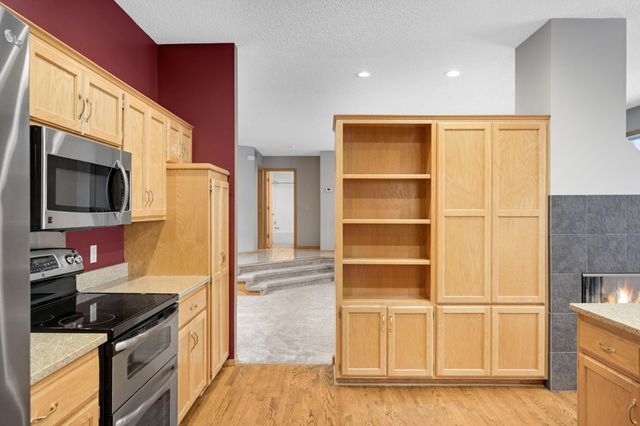 20886 Jenkins Way, Lakeville, MN 55044