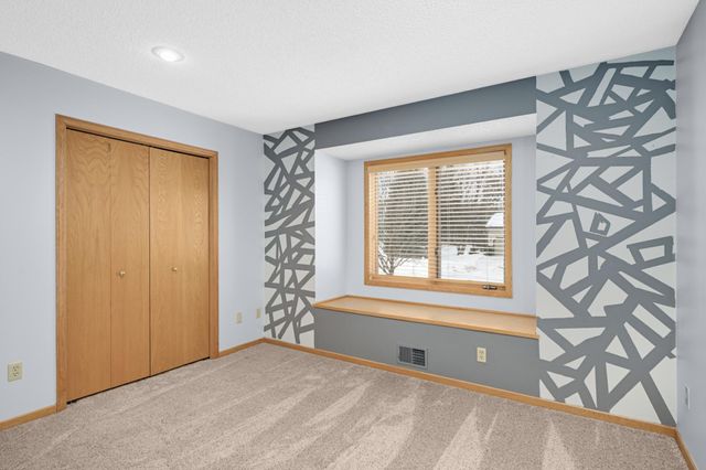 20886 Jenkins Way, Lakeville, MN 55044