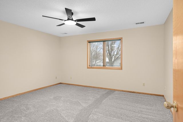 20886 Jenkins Way, Lakeville, MN 55044