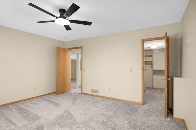 20886 Jenkins Way, Lakeville, MN 55044