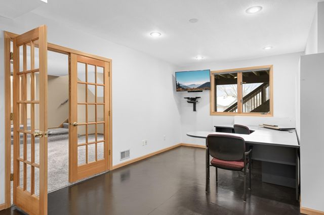 20886 Jenkins Way, Lakeville, MN 55044