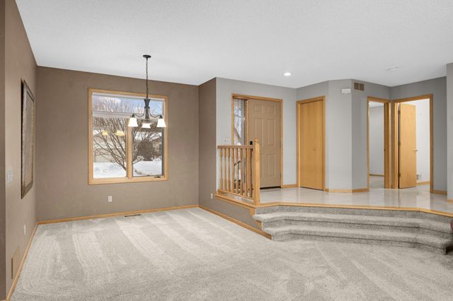 20886 Jenkins Way, Lakeville, MN 55044