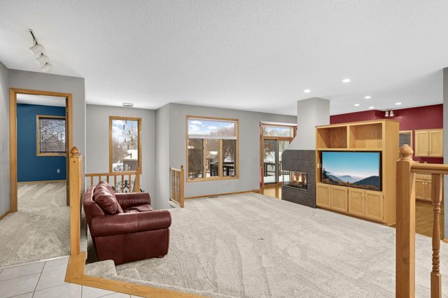 20886 Jenkins Way, Lakeville, MN 55044