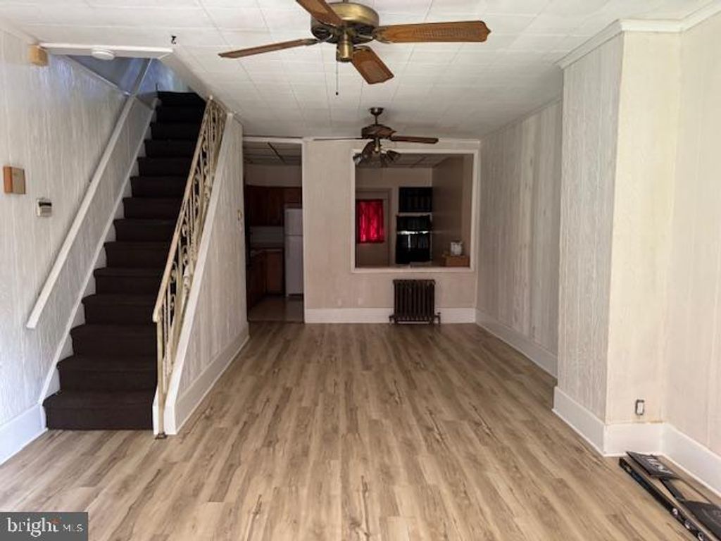 1643 S MARSTON ST, Philadelphia, PA 19145