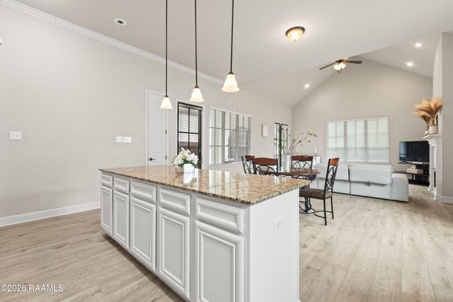 102 Rue Gambetta, Lafayette, LA 70507