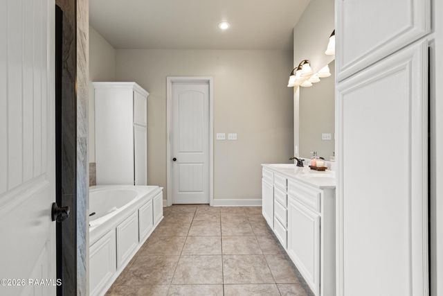 102 Rue Gambetta, Lafayette, LA 70507