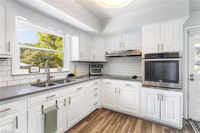 2606 Wexford Place, High Point, NC 27266