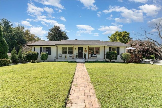 2606 Wexford Place, High Point, NC 27266