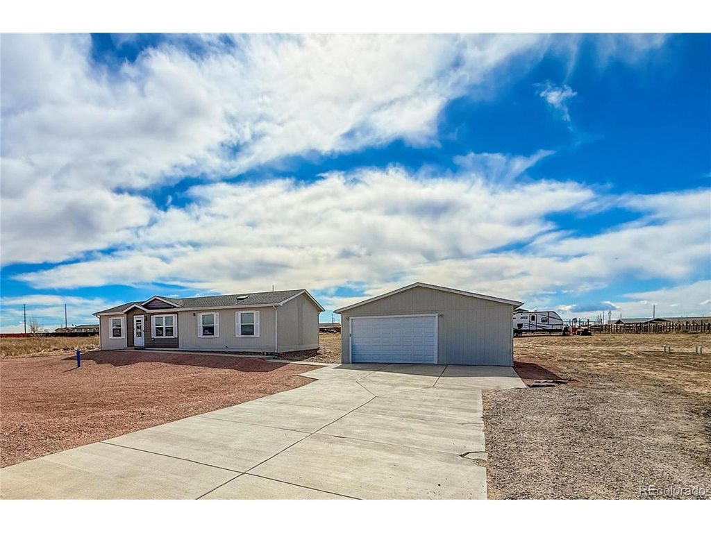 16412 Higgins Ave, Fort Lupton, CO 80621