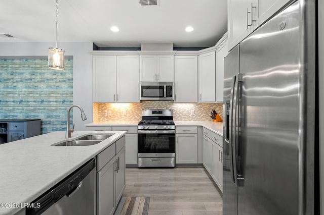 19 Landshark Boulevard, Hardeeville, SC 29927