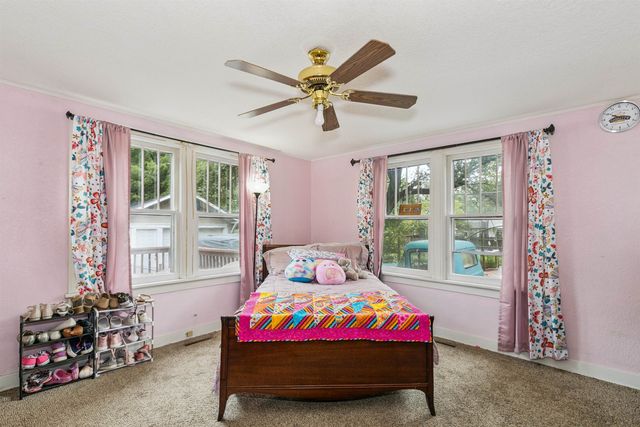 810 W 4th Ave, El Dorado, KS 67042